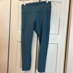 Lululemon Wunder Train High-Rise leggings 7/8 length